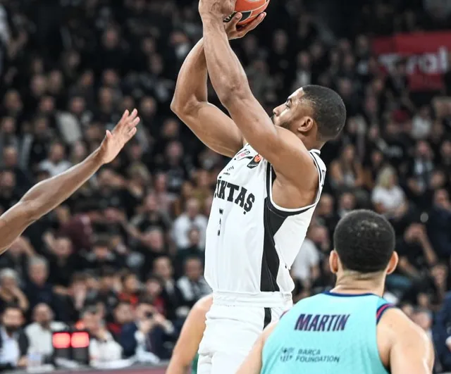 Beşiktaş evinde Barcelona'ya karşı direnemedi
