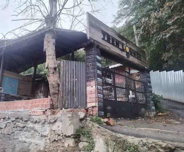 Beykoz'da riskli alan kararı sonrası boş kalan dükkan esnafı çözüm bekliyor
