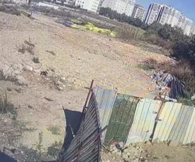 Beylikdüzü'nde şantiye hırsızlığı sonrası kaçış anları kameralara yansıdı