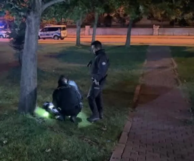 Bıçaklı kavga ihbarında kaçış sahnesi: geride eşyalar kaldı