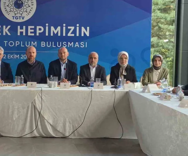 Bilal Erdoğan Düzce ziyaretinde okulları ve sivil toplumla buluştu