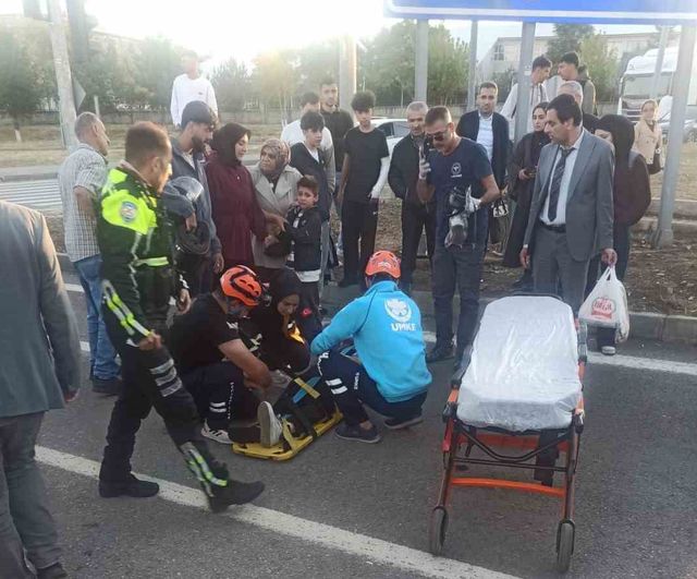 Bingöl'de iki farklı noktada trafik kazası: üç kişi yaralandı
