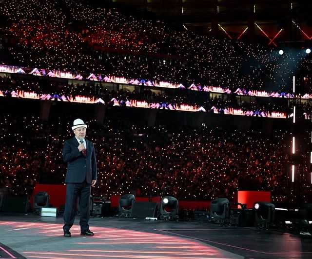 Bişkek Arena kentin yeni simgesi olarak açıldı