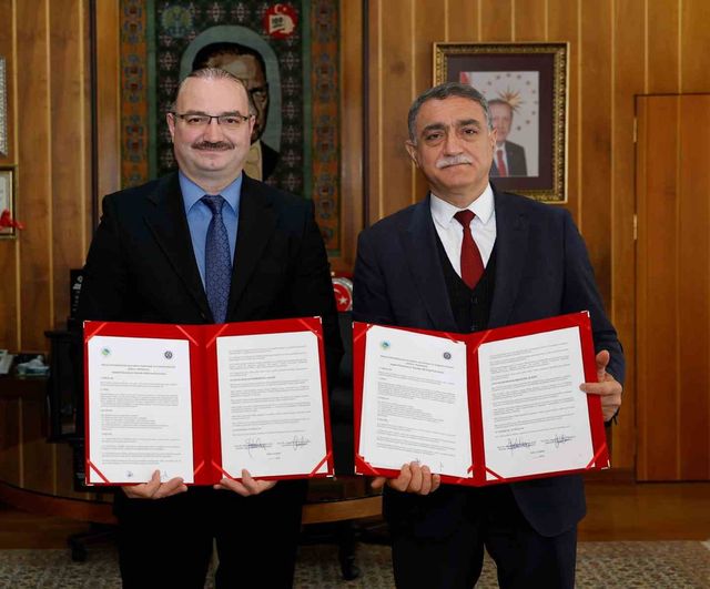 Bölgesel araştırma kapasitesi güçleniyor: Atatürk ve Kırşehir Ahi Evran üniversiteleri BÖGEP protokolü imzaladı