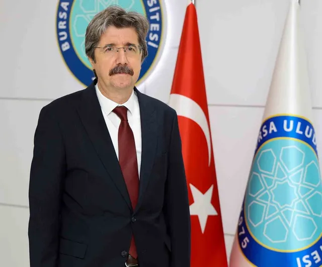 BUÜ'nün en etkili %2 listesinde yükselişi sürüyor