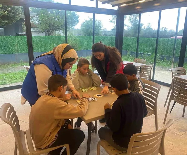 Çamköy'te küçük stratejistler: oyunlarla dikkat ve problem çözme güçleniyor