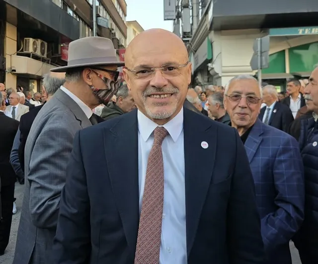 Çekişmeli ön seçimde Mehmet Özdağ 200 oy farkla kazandı