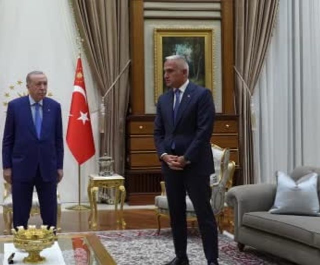 Cumhurbaşkanı Erdoğan Hind Rajab'ın ailesini taziye için kabul etti