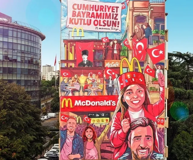 Cumhuriyet coşkusu sokakta ve restoranda: McDonald’s’ta 29 Ekim etkinlikleri