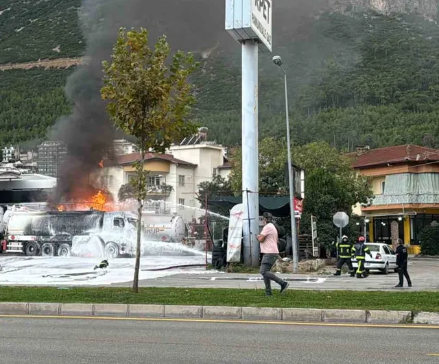 Denizli'de akaryakıt istasyonunda patlama: 1 ağır yaralı