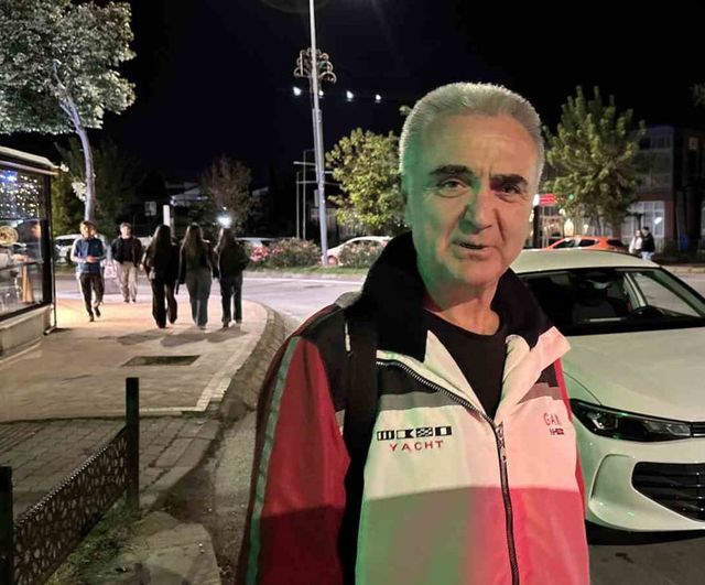 Doğum gününde süresi dolan ehliyeti öğrenen sürücü aracını eşine teslim etti