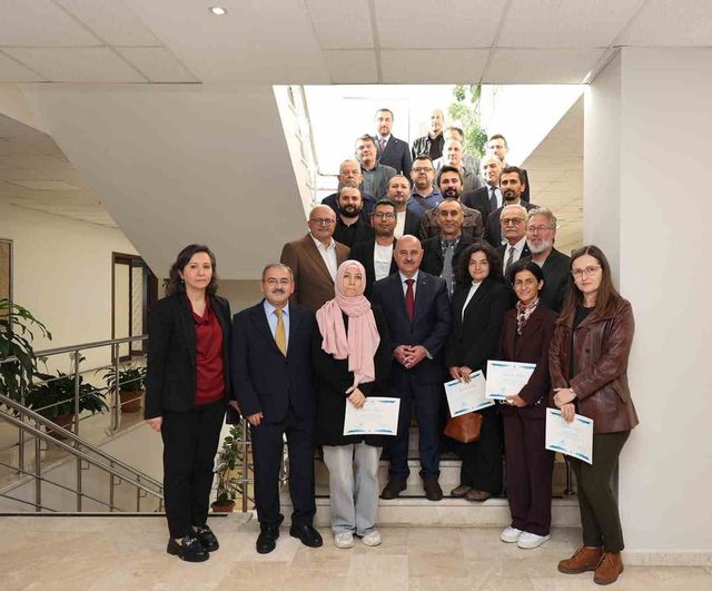 düzce akademisyenleri uluslararası etki sıralamalarında konumunu güçlendirdi