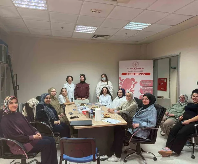Düzce'de gebe okulu: normal doğum ve emzirmenin önemi anlatıldı