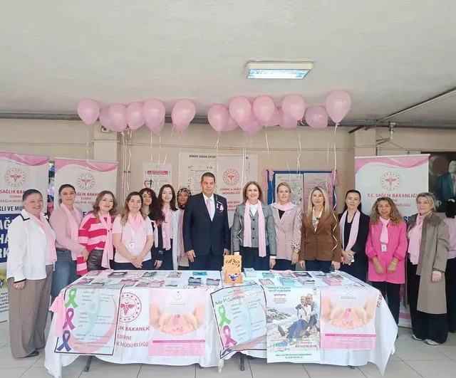 Edirne'de pembe dostluk maçıyla erken tanı çağrısı