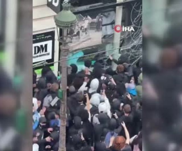 Eğitim protestoları beş günde 5 binden fazla kişinin gözaltına alınmasıyla sürüyor