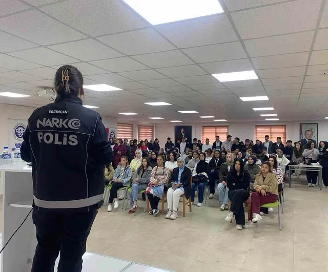 Erzincan'da gençlere yönelik narko önleme eğitimi: 610 üniversiteliye rehberlik