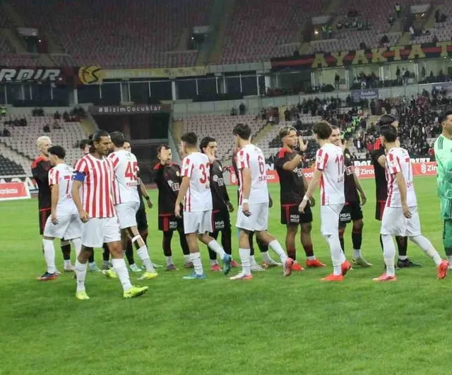 Eskişehirspor maçında yerli Collina etkisi: yardımcı hakemin kararlı bakışları konuşuldu
