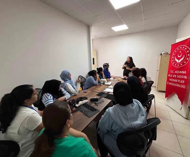 Evlilik ve aile hayatı bilgilendirmesi Ceyhan'da gerçekleştirildi