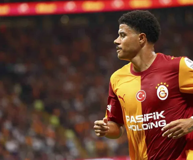 Galatasaray formasıyla 100. maça çıkmaya hazırlanan Gabriel Sara
