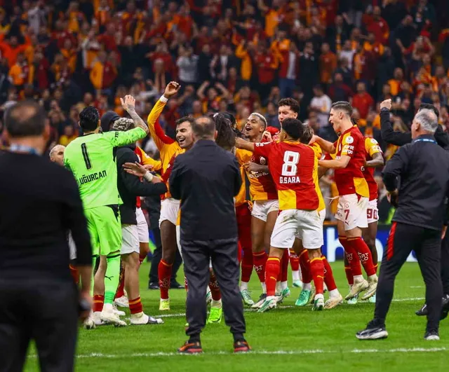 Galatasaray'ın Fenerbahçe karşısındaki yenilmezlik serisi 5 maça ulaştı