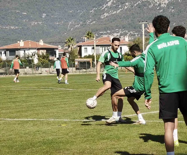 Galibiyetle Muğlaspor İstanbulspor karşısında çıkışını sürdürmek istiyor