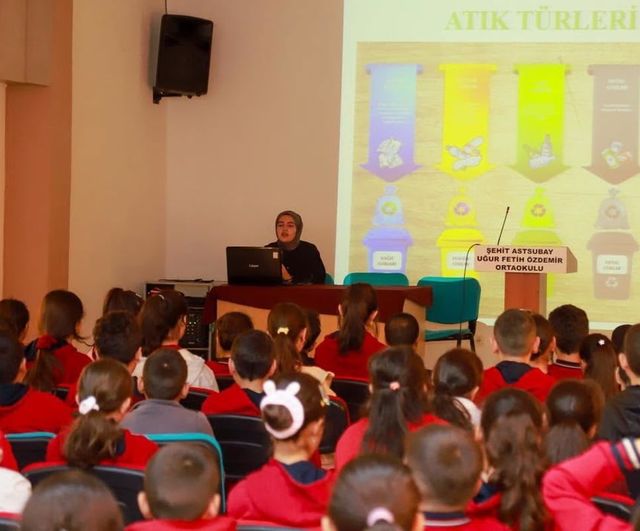 Geleceğin çevrecileri: Erzincanlı öğrenciler sıfır atıkla tanıştı