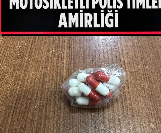 Gelibolu'da sahte polis tuzağı: 10 milyon liralık dolandırıcılığın iki şüphelisi tutuklandı