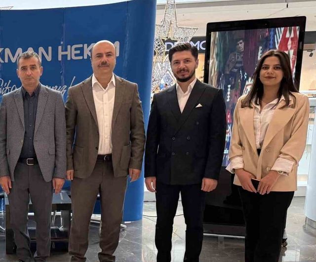 Hasta hakları farkındalığı için Van AVM'de hastane standı