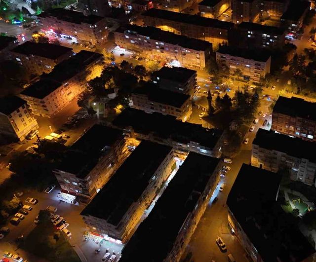 hunat mahallesi merkezinde park gibi bir dönüşüm vaat ediliyor
