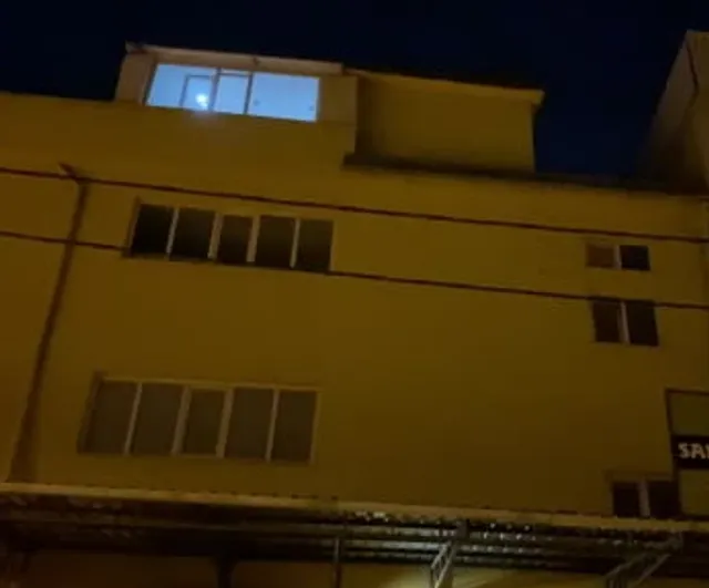 İmalathane asansör boşluğuna düşen işçi ağır yaralandı