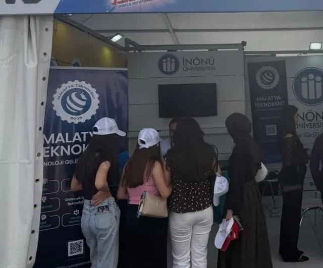 İnönü Üniversitesi TEKNOFEST Güneydoğu'da standıyla sahne aldı