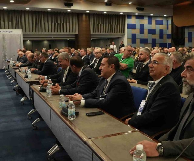 İzmir için yeni dönem: Özgener liderliğinde yönetim görevde