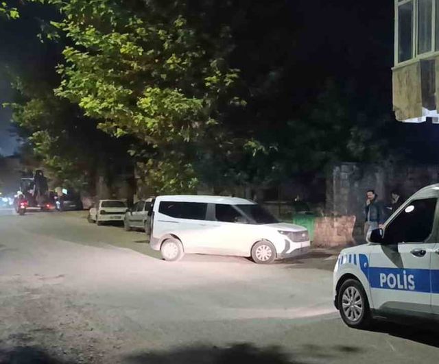 Kahramanmaraş'ta genç kıza 'selam' diyerek saldırıp çantasındaki 75 bin lirayı çaldılar