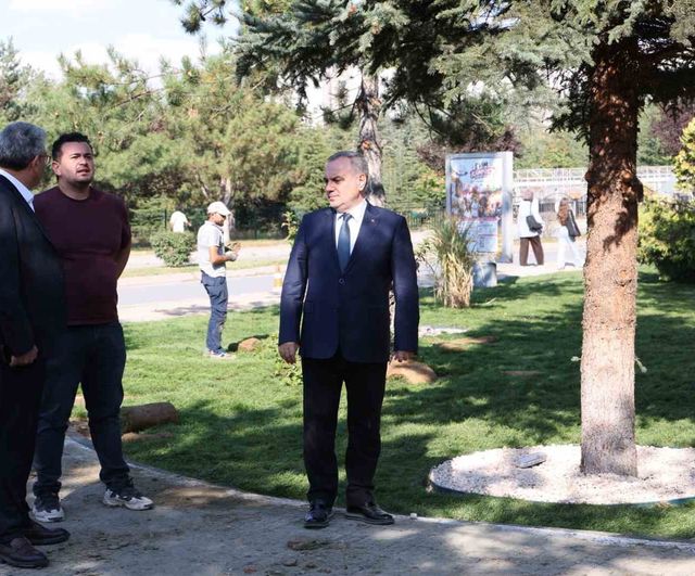 Kampüste yeni sosyal nefes: rektör Altun park çalışmalarını yerinde inceledi