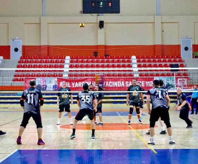 Kamu çalışanlarının voleybolunda Bilecik'in temsilcileri belirlendi
