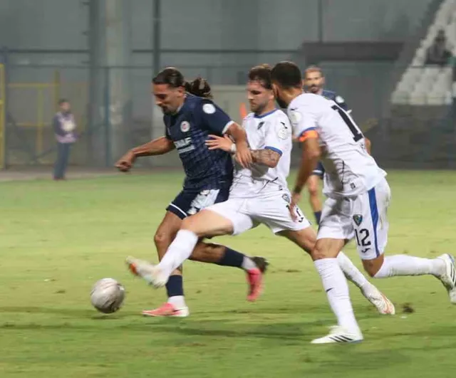 Karacabey Belediyespor Fethiyespor'u tek golle devirdi