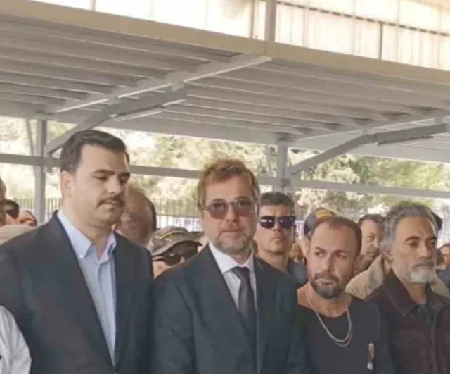 Karşıyaka'da son görev: Engin Altan Düzyatan babasına veda etti