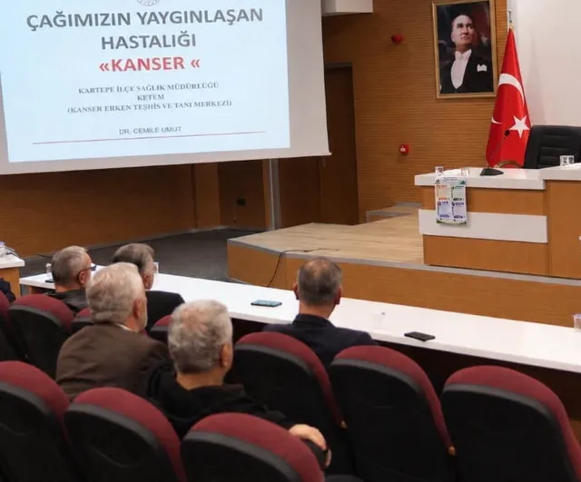 Kartepe'de muhtar ve azalara sağlık okuryazarlığı eğitimiyle mahallere doğru bilgi taşınıyor