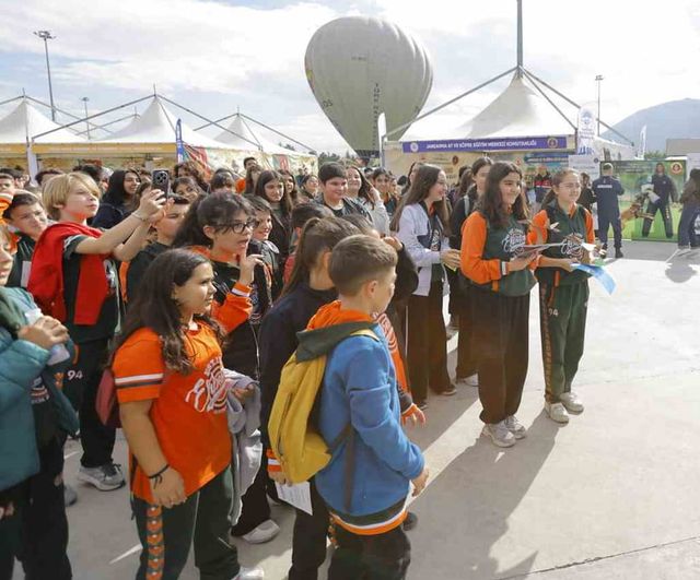 Kayseri'de gençlere ilham veren bilim festivali başladı