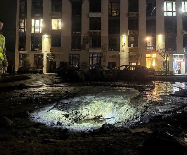 Kiev'de yaşam katına isabet: 'Şahed' saldırısında 2 ölü, 9 yaralı