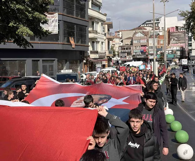 Kırklareli'nde yaşlılar günü yürüyüşü: kuşaktan kuşağa aktif yaşlanma çağrısı