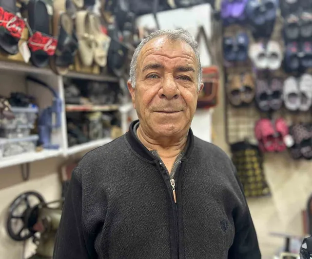 Kış ayakkabıları Van'da ustaların atölyelerine akıyor