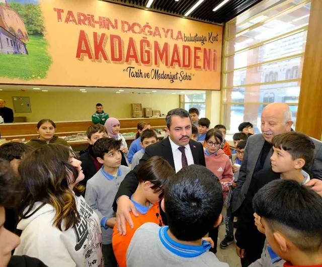 kültür buluşması: Akdağmadeni'nde kitap günleri okurlarla buluşuyor