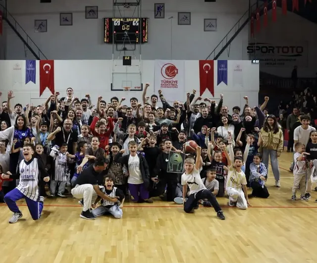 Kütahya Belediyespor Uşak karşısında 69-65 ile güldü