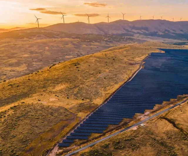 Metafor rüzgar santraline güneş desteği: kurulu güç 100 MW'a ulaştı