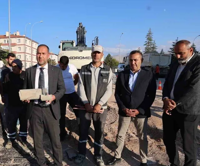 Niğde'de son asbest borular kaldırılıyor, Özbelde yeni içme suyu şebekesine kavuşuyor