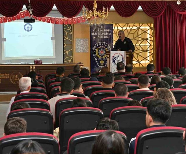 Öğrencilerle güvenli gelecek: Kilis'te dijital farkındalık ve zorbalık eğitimi