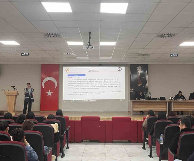Okul bahçelerinde güvenliği artırmaya yönelik personele eğitim