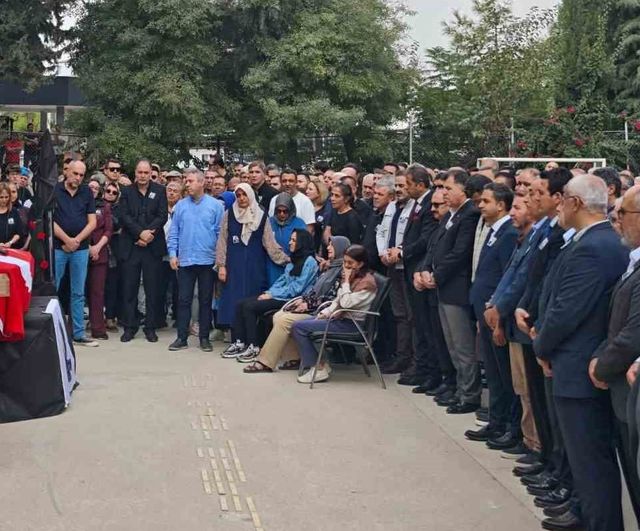 Okul müdürü uğurlandı: Murat Yurtsever Selim Nevzat Şahin Anadolu Lisesi'nde anıldı