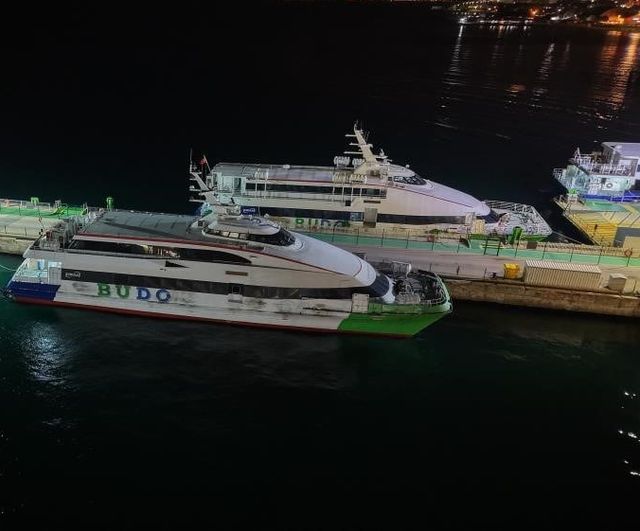 Olumsuz hava Bursa-İstanbul deniz otobüsü seferlerini durdurdu